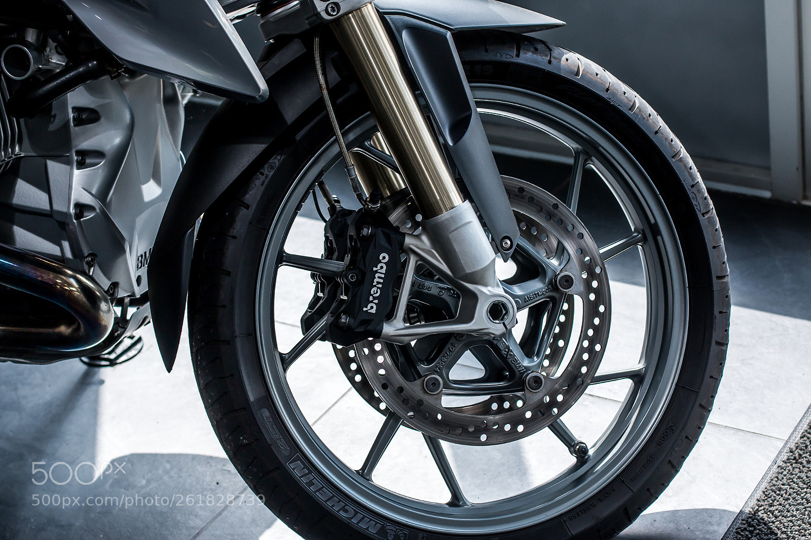 Canon EOS 70D sample photo. A modern sports bike photography