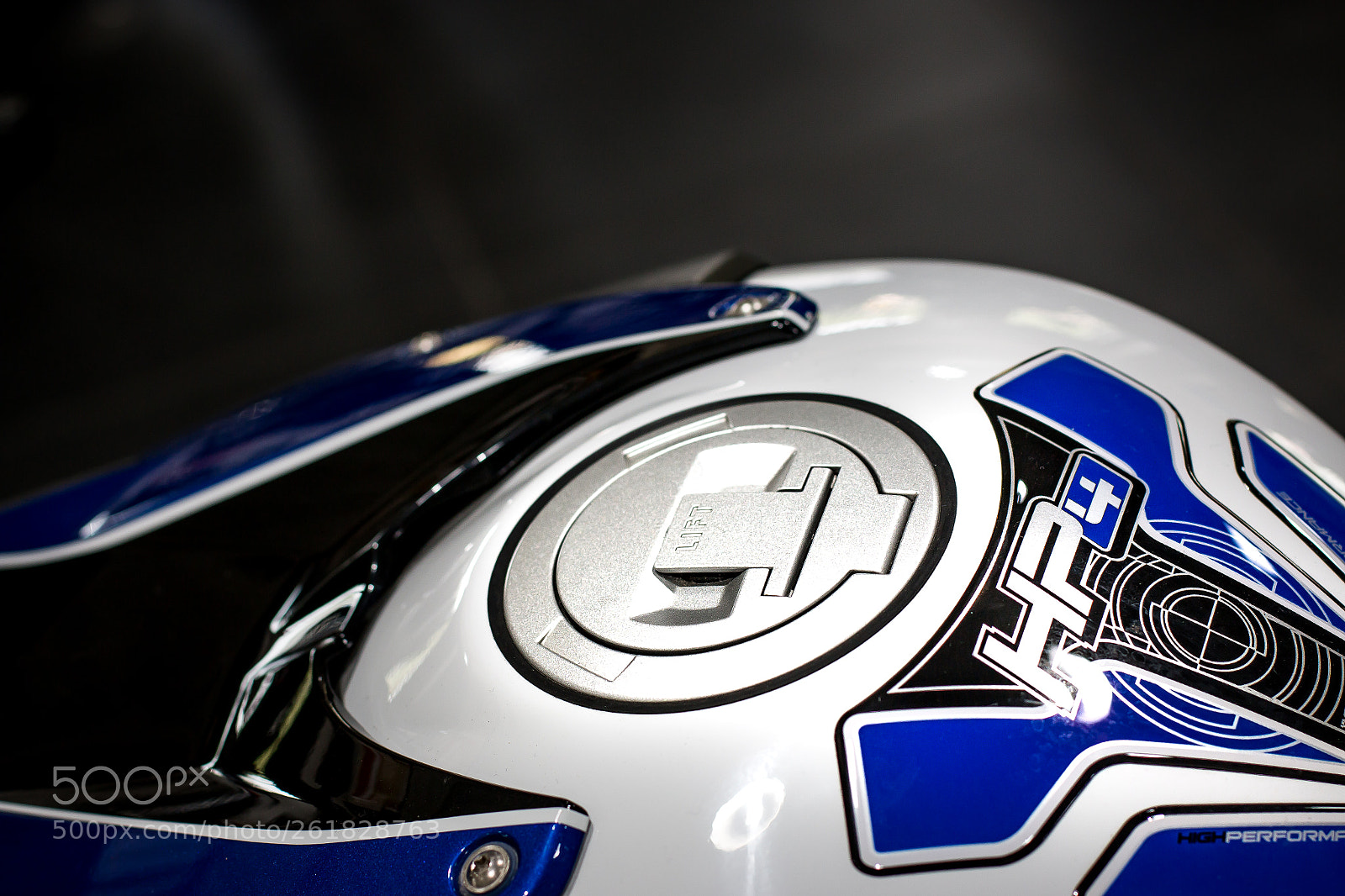 Canon EOS 70D sample photo. A modern sports bike photography