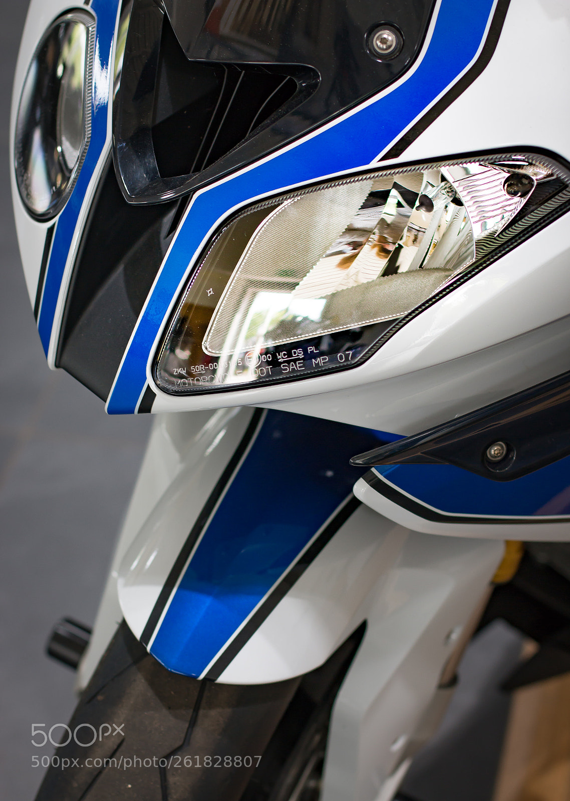 Canon EOS 70D sample photo. A modern sports bike photography