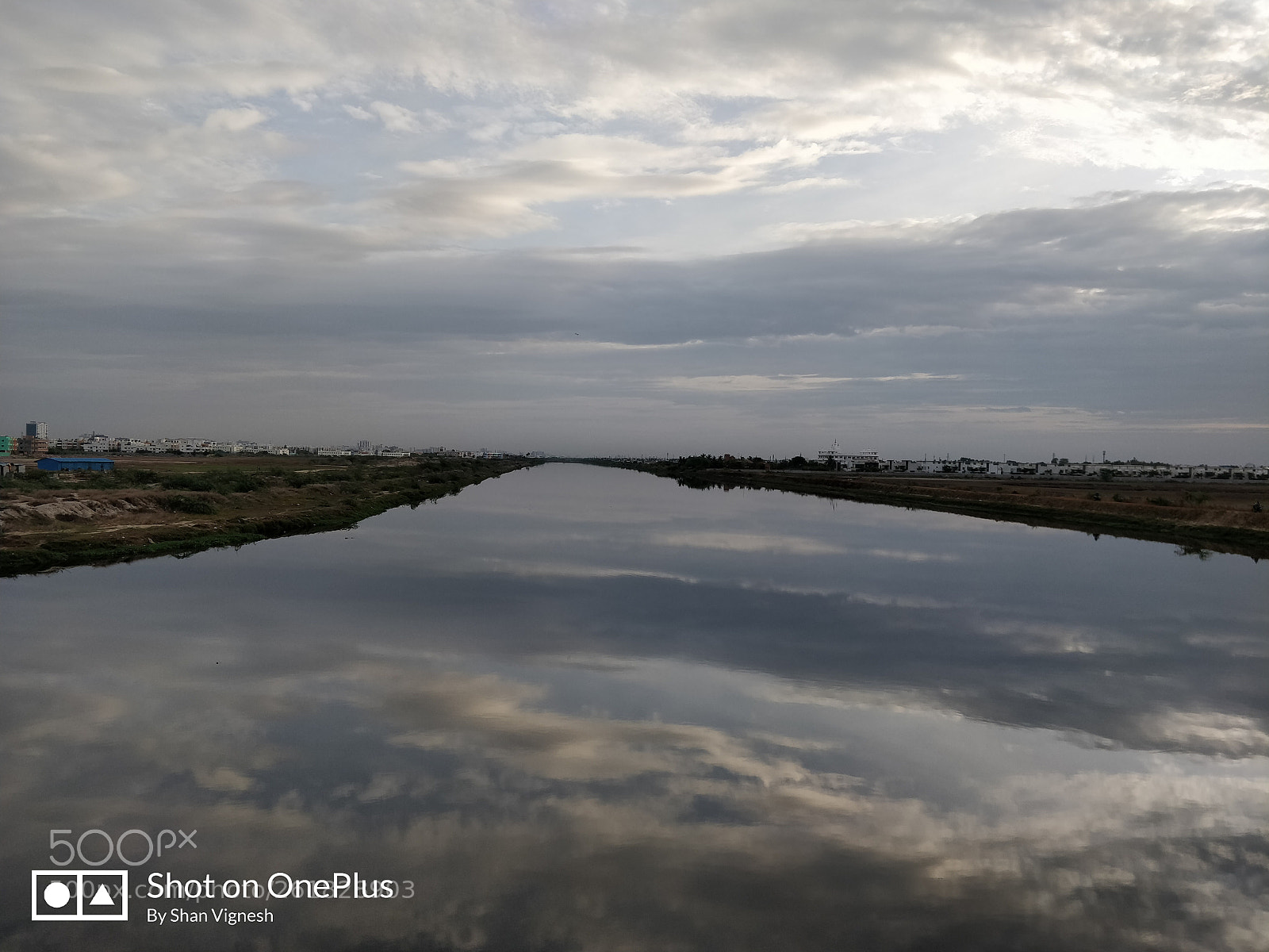 OnePlus 5T sample photo. Flyover or skyfall? photography