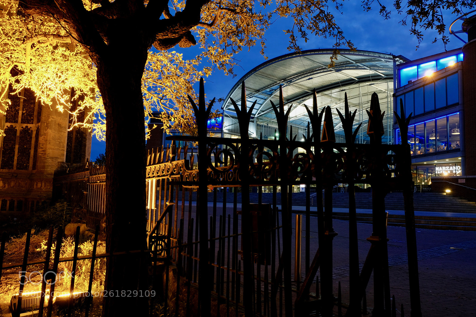 Fujifilm X-T2 sample photo. Norwich evening walkabout photography