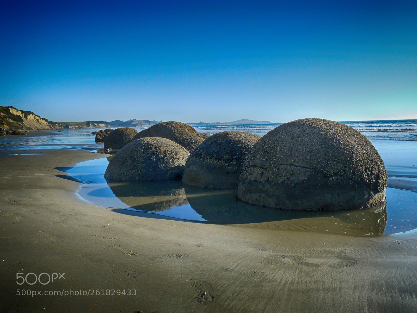 Panasonic Lumix DMC-FZ28 sample photo. Moeraki boulders new zealand photography