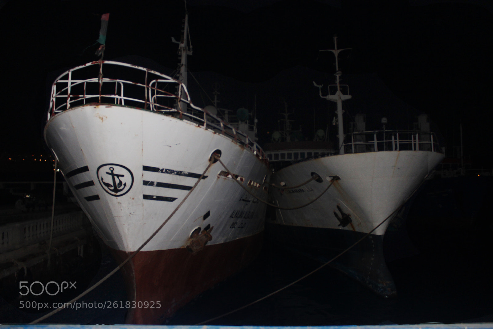 Canon EOS 600D (Rebel EOS T3i / EOS Kiss X5) sample photo. Ship photography