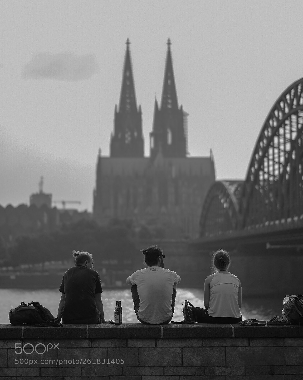Fujifilm X-T20 sample photo. The dom, frends & beer photography