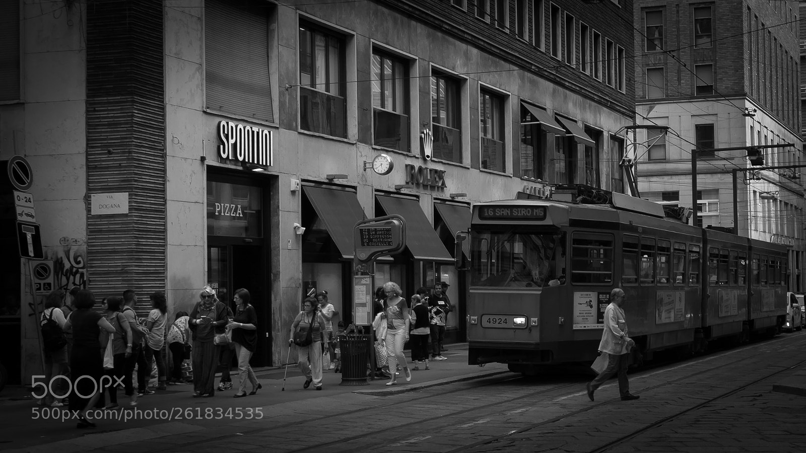 Nikon D5200 sample photo. Street of milan photography