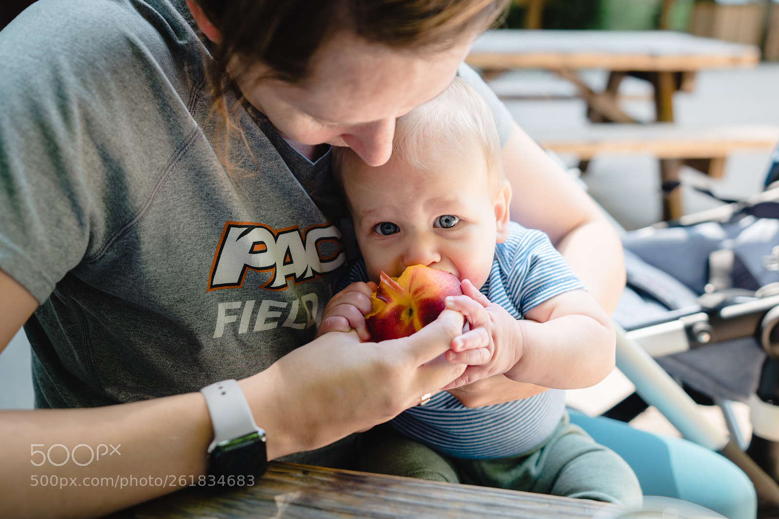 Sony a7R III sample photo. Peaches photography