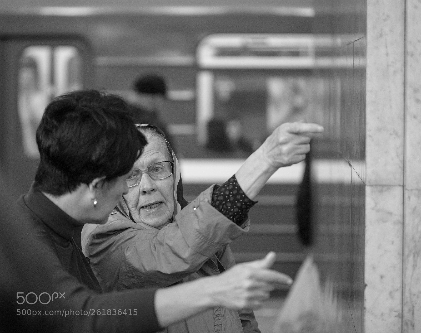 Canon EOS 5D Mark IV sample photo. Directions photography