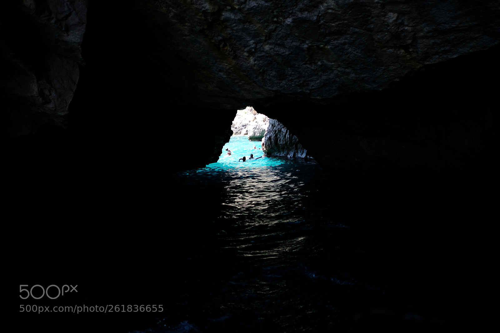 Fujifilm X-E3 sample photo. Hole photography
