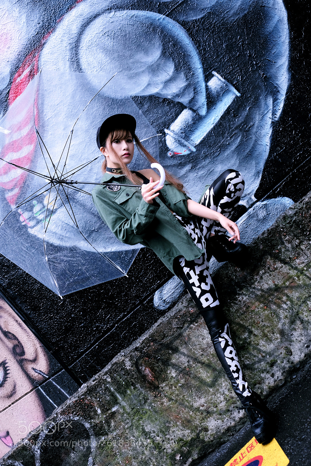 Fujifilm X-H1 sample photo. Black wall photography
