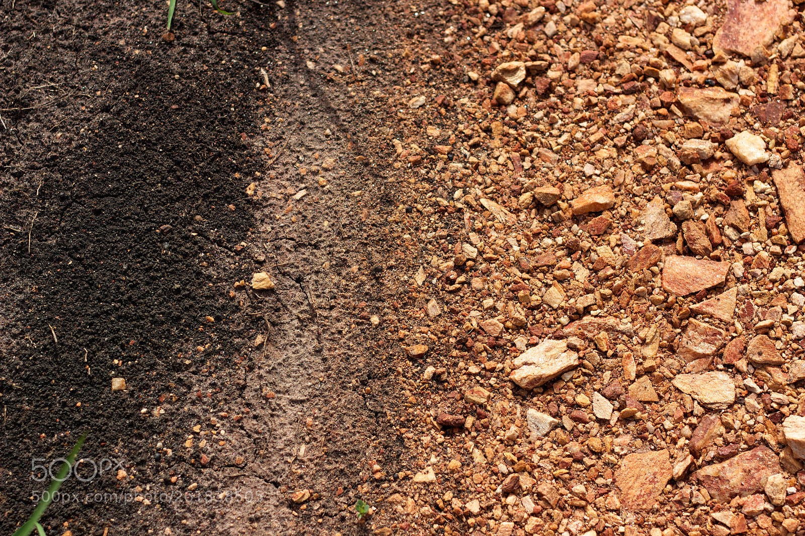 Canon EOS 600D (Rebel EOS T3i / EOS Kiss X5) sample photo. Soil colors photography
