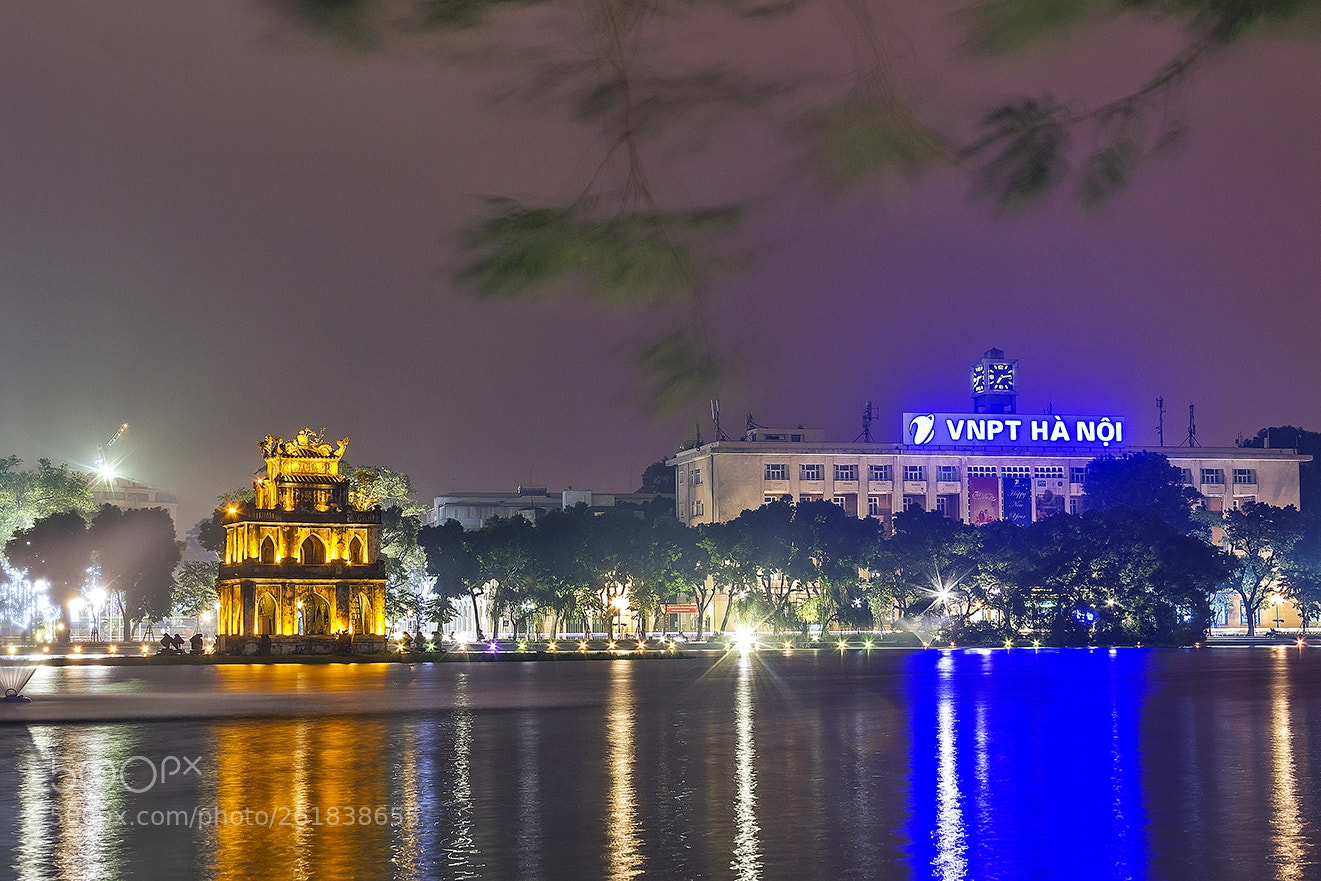 Canon EOS 7D sample photo. Ho hoan kiem lake photography