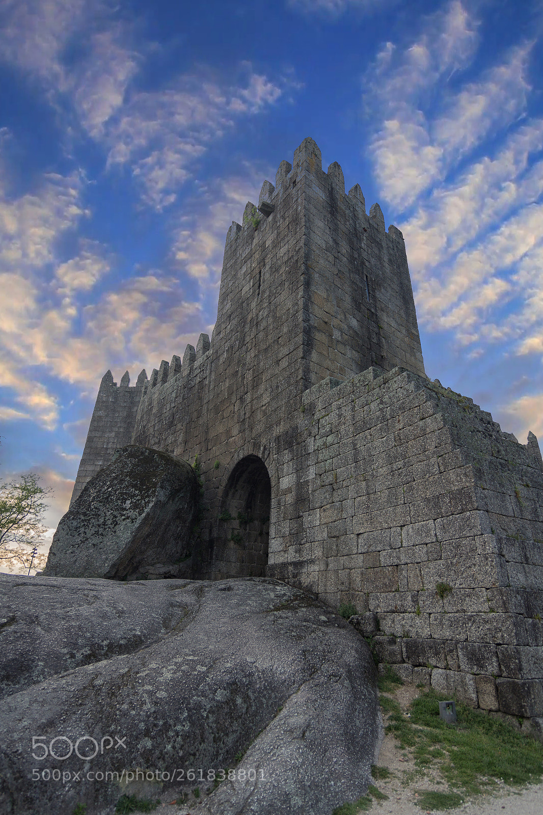 Canon EOS 60D sample photo. Castle of guimarães photography