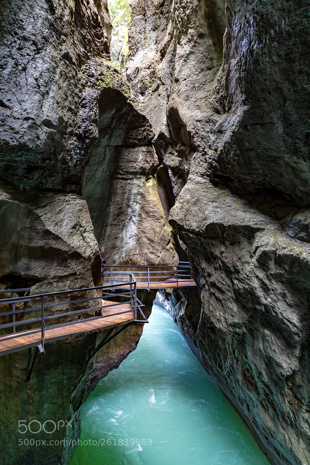Canon EOS 6D Mark II sample photo. Aareschlucht 2 photography