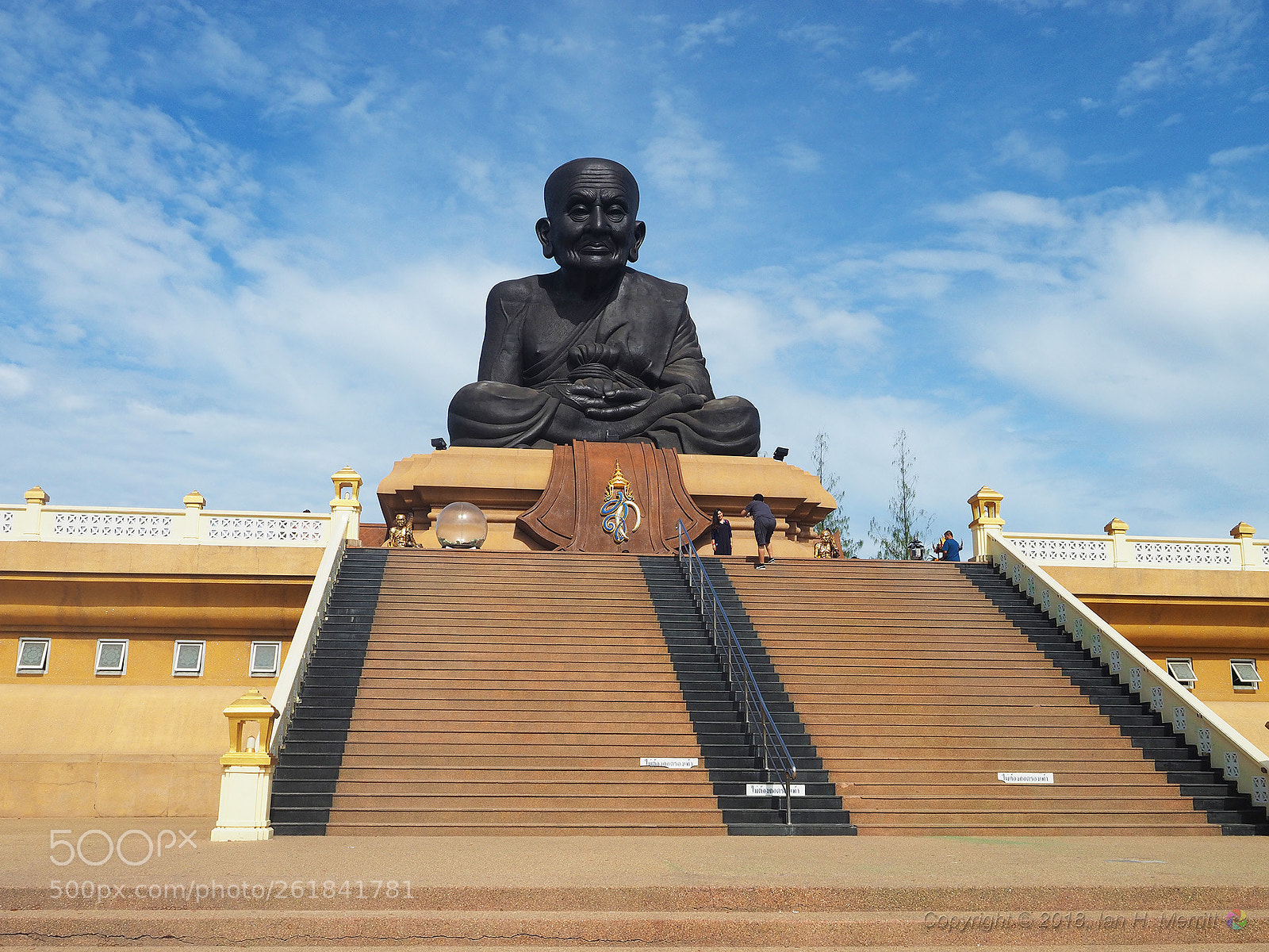 Olympus OM-D E-M1 sample photo. Wat huay mongkol วัดห้วยมงคล photography