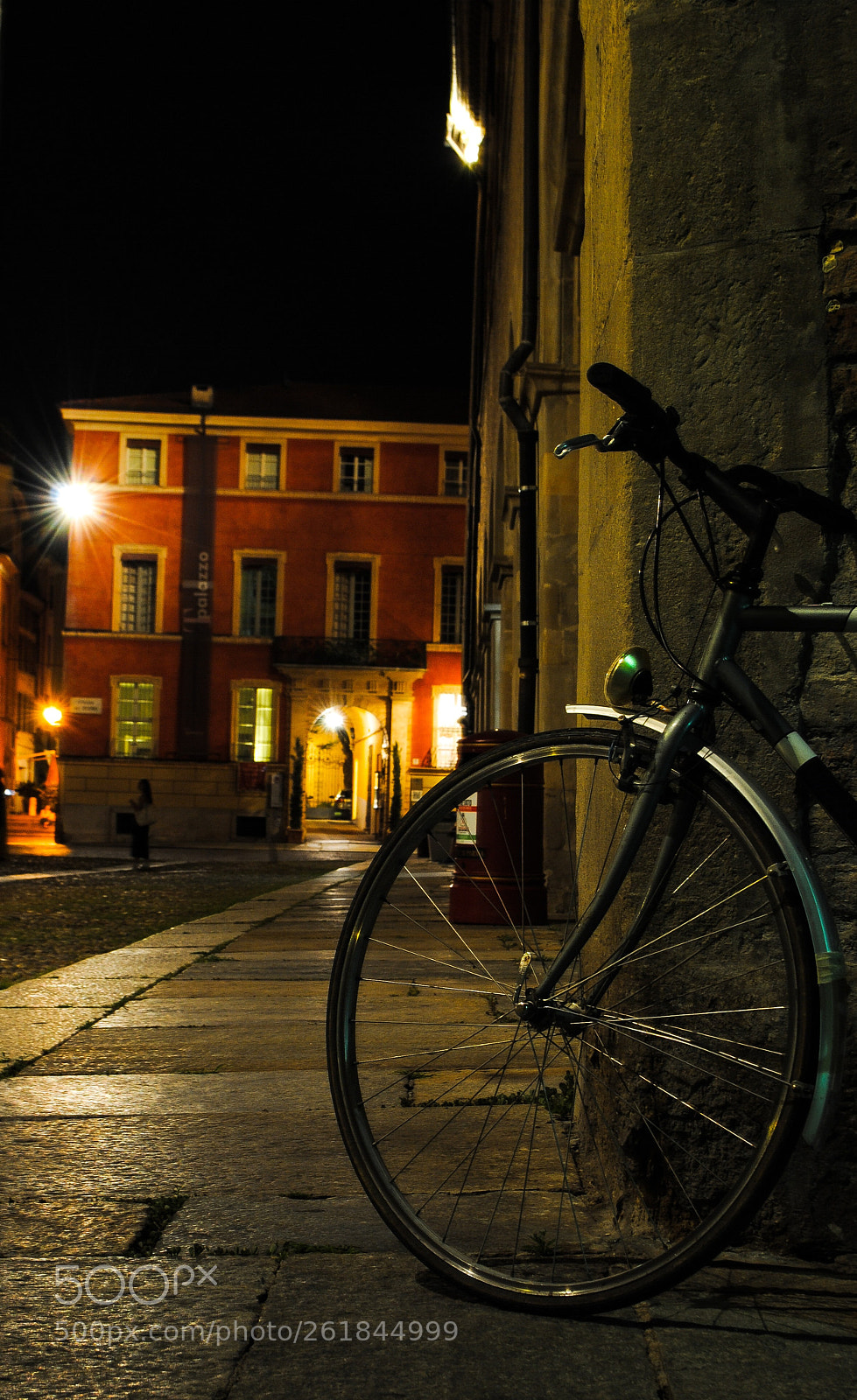 Nikon D3000 sample photo. Bright shapes photography