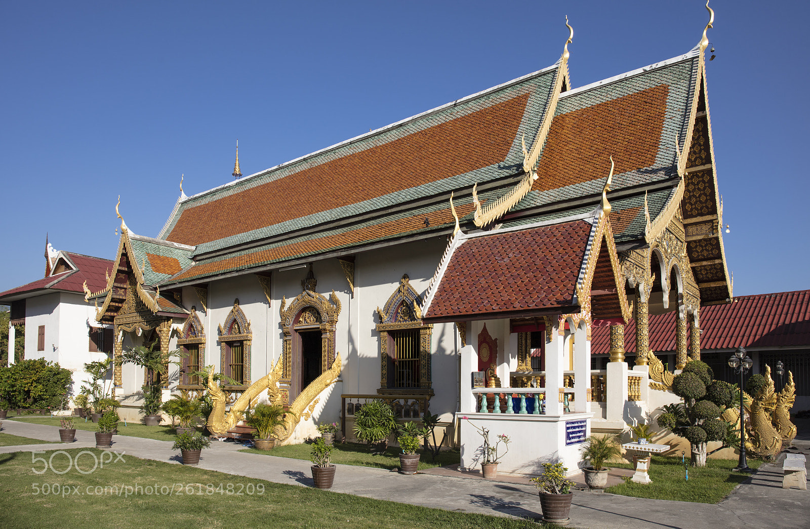 Canon EOS 5DS sample photo. Temple wat chedi man photography