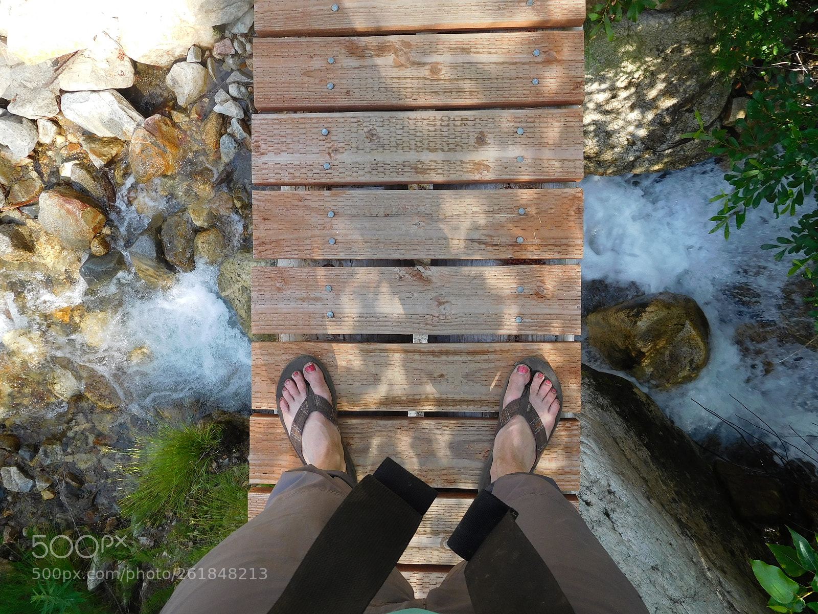 Nikon Coolpix S7000 sample photo. Foot, bridge photography