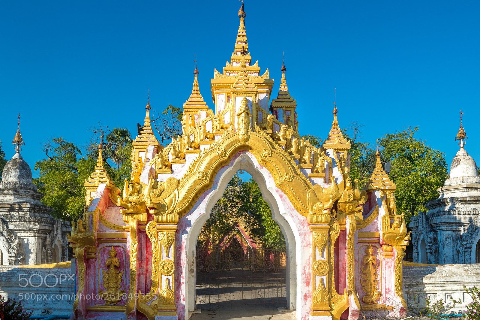 Nikon D5500 sample photo. Mandalay, myanmar - gate photography