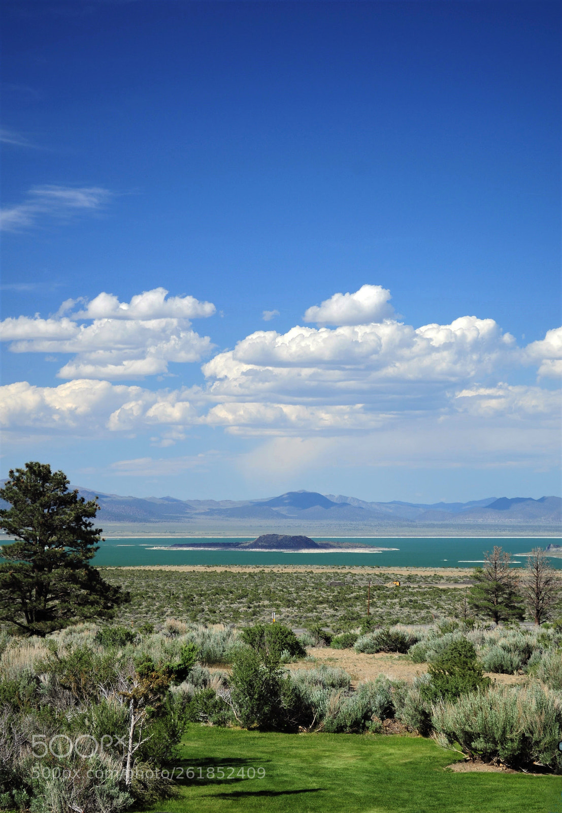Nikon D5000 sample photo. Mono lake ca photography
