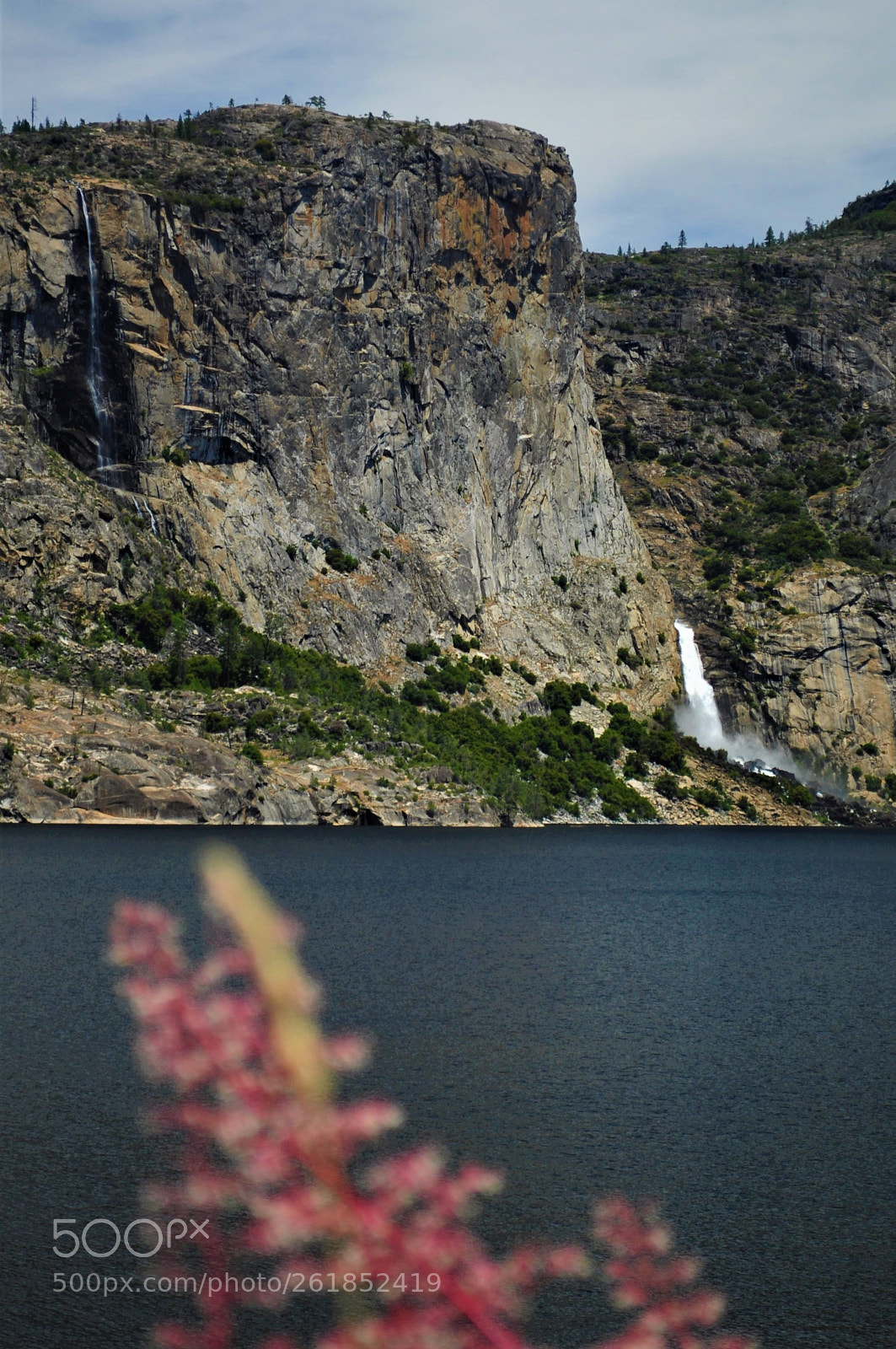 Nikon D5000 sample photo. Hetch hetchy photography