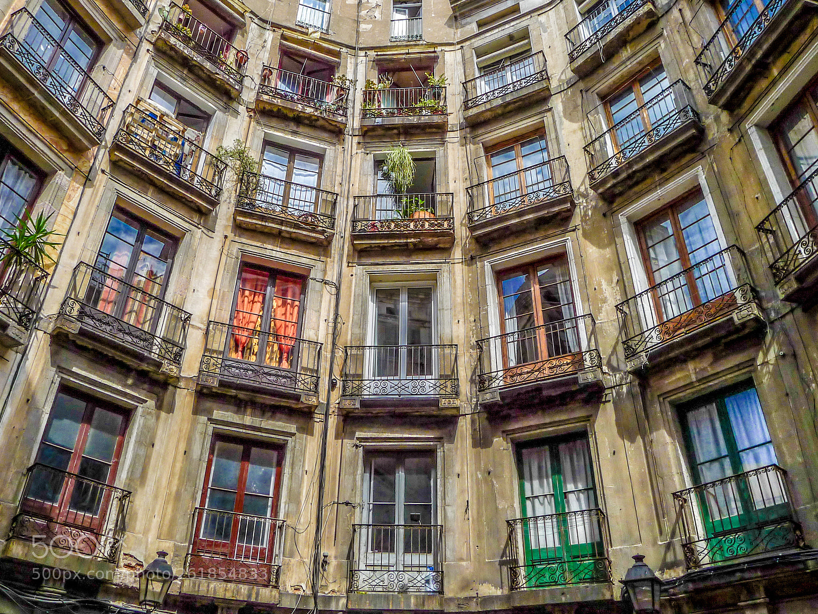 Leica D-LUX 5 sample photo. Corners of barcelona photography
