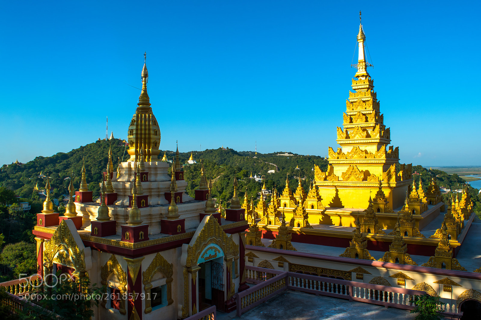 Nikon D5500 sample photo. Sagaing, myanmar - temples photography