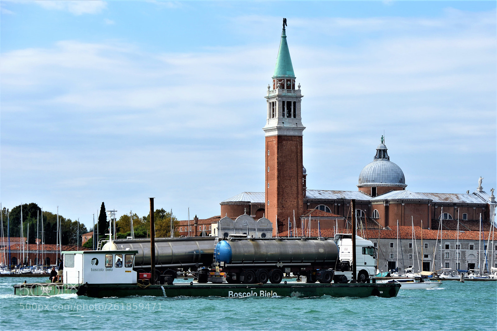 Nikon D7200 sample photo. Not all are gondolas photography