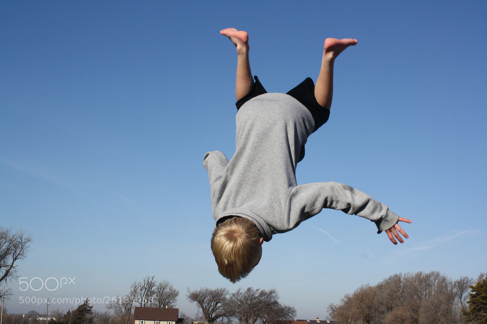 Canon EOS 1000D (EOS Digital Rebel XS / EOS Kiss F) sample photo. Flipping out with gravity photography