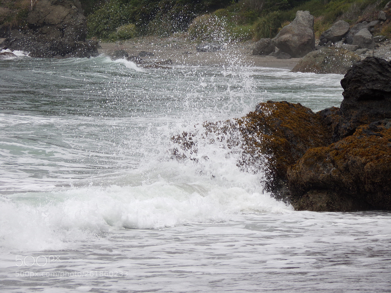 JK KODAK PIXPRO AZ421 sample photo. Wave crashing over rocks photography