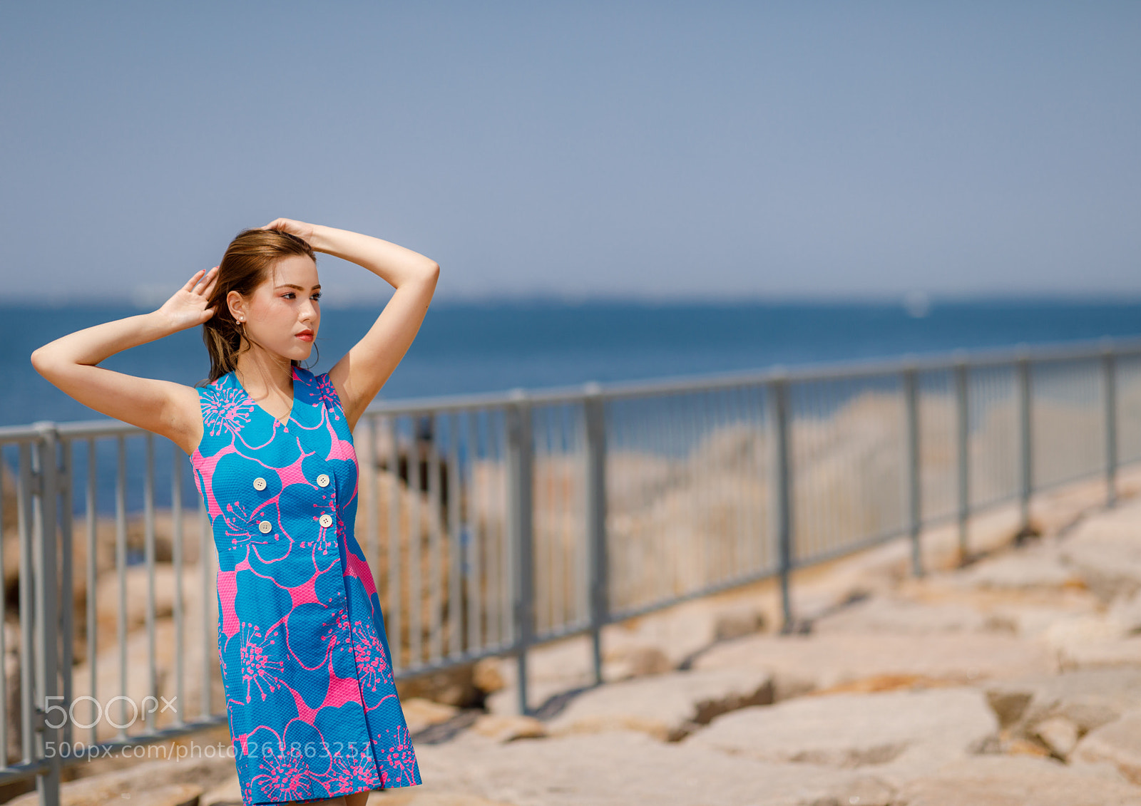 Canon EOS 5D Mark IV sample photo. Seashine girl photography