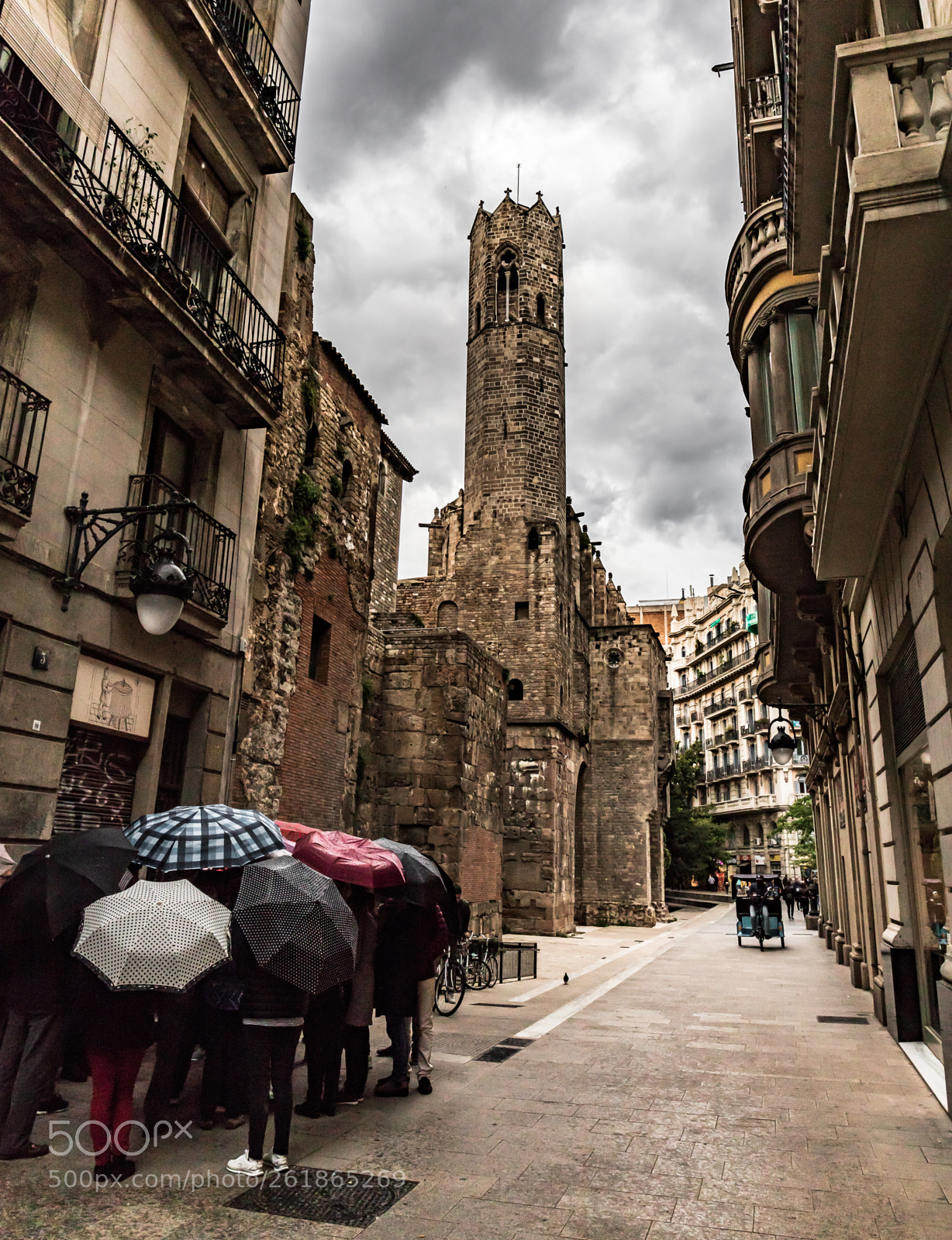 Canon EOS 6D Mark II sample photo. Carrer de la tapineria photography