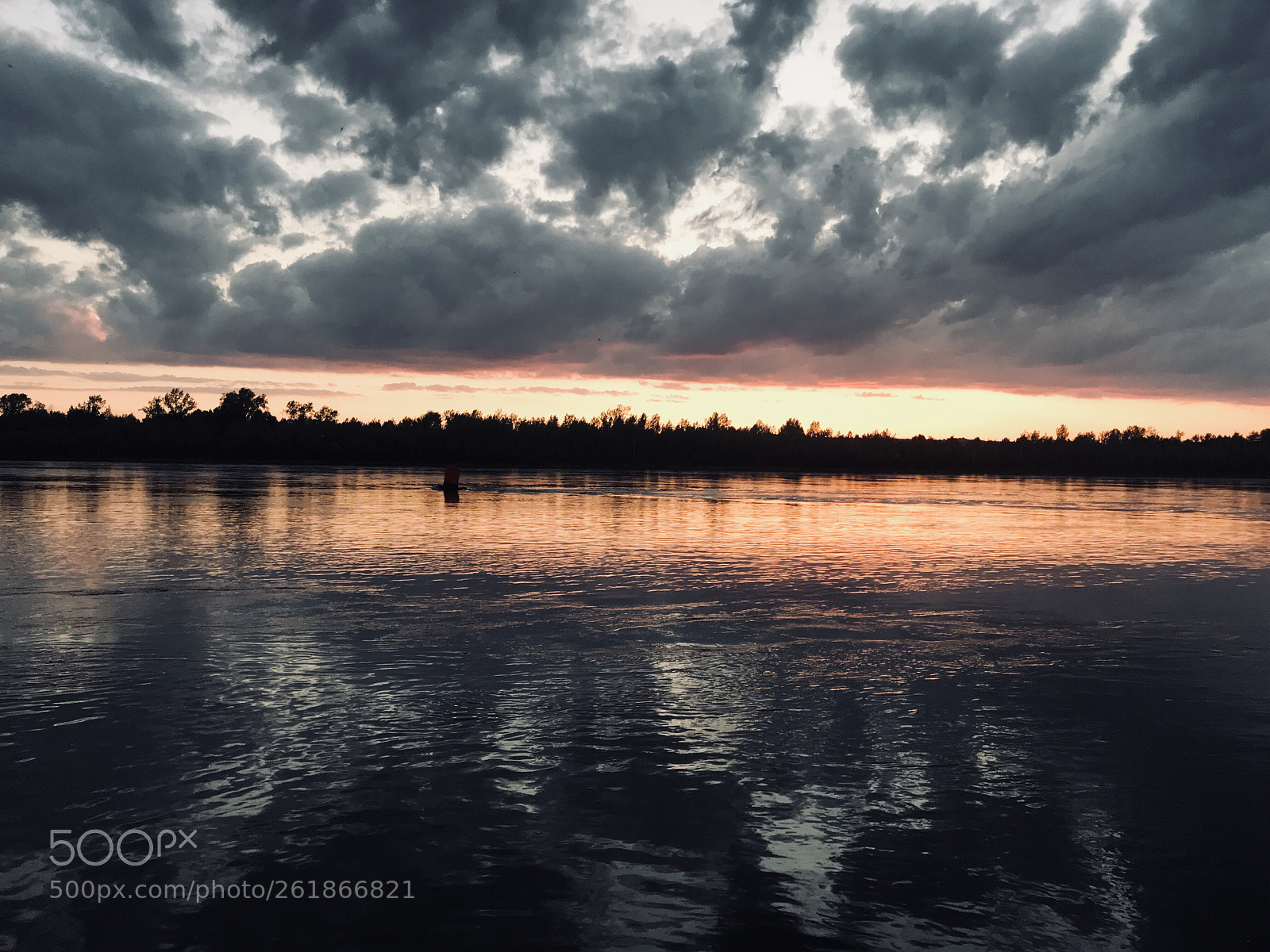 Apple iPhone 7 Plus sample photo. Sunset over the yenisei photography