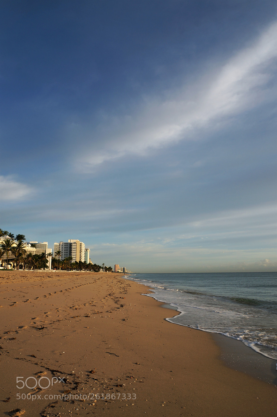 Sony Alpha NEX-5R sample photo. Peaceful morning stroll photography