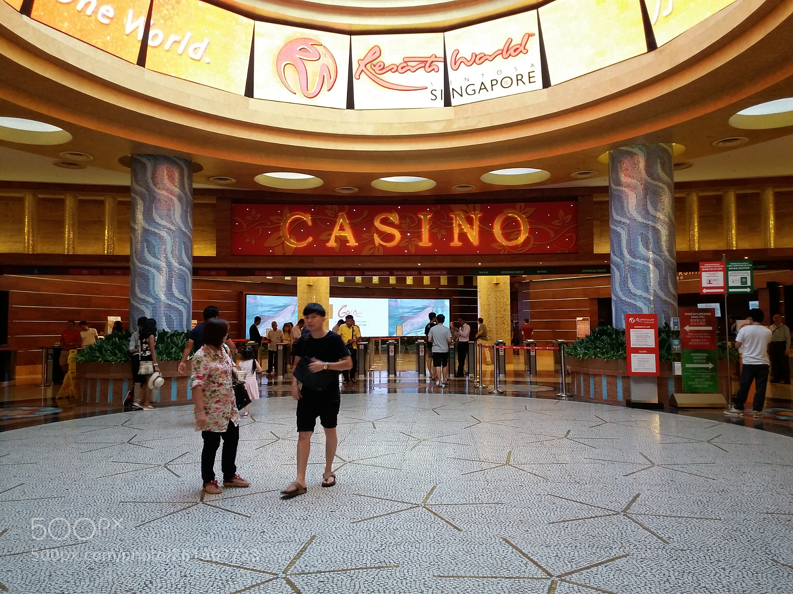 Samsung Galaxy E7 sample photo. Casino in singapore.jpg photography