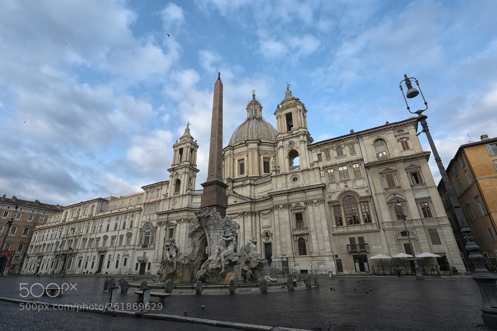 Canon EOS 5D Mark IV sample photo. Piazza navona photography