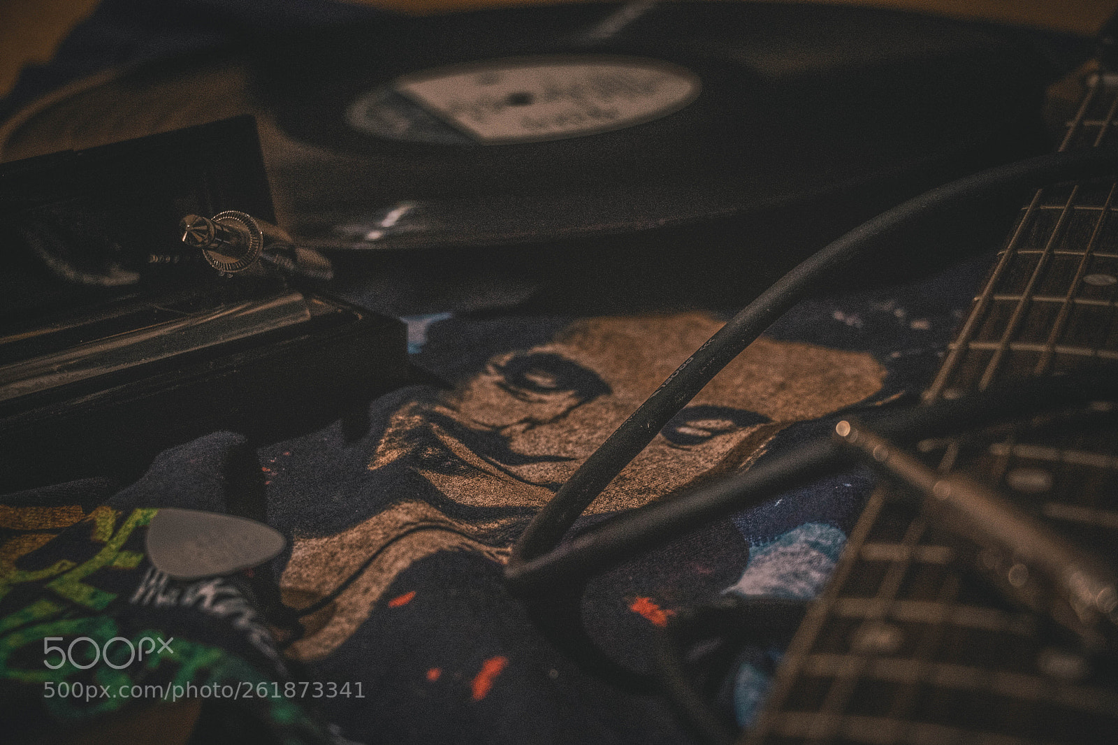 Canon EOS 80D sample photo. Giutar on t-shirt photography