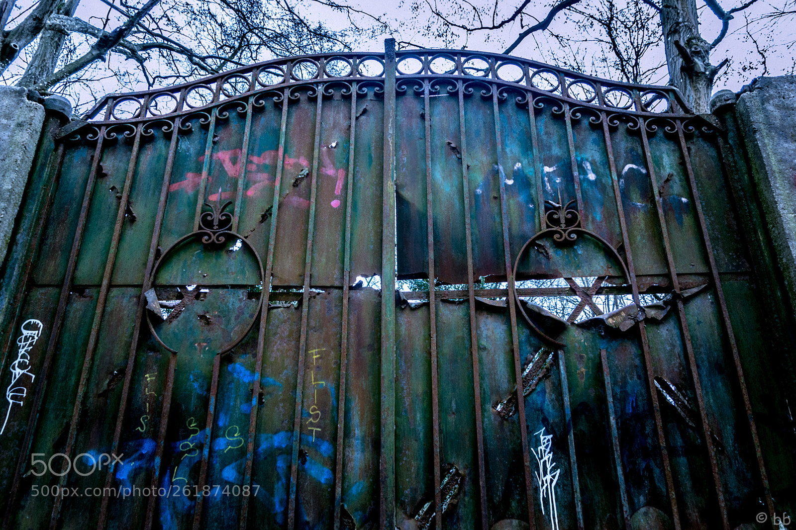 Nikon D3300 sample photo. The forgotten portal photography