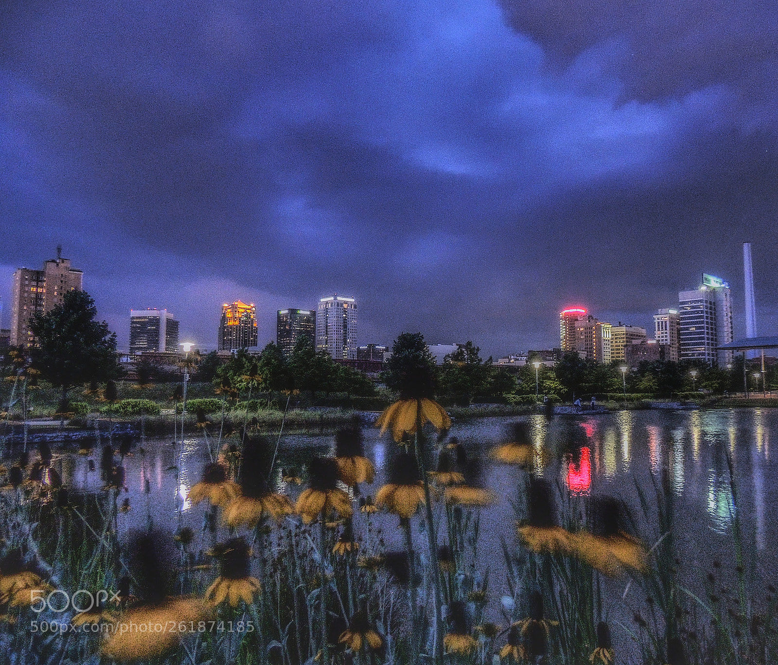 Nikon Coolpix P510 sample photo. Thunder over the city photography