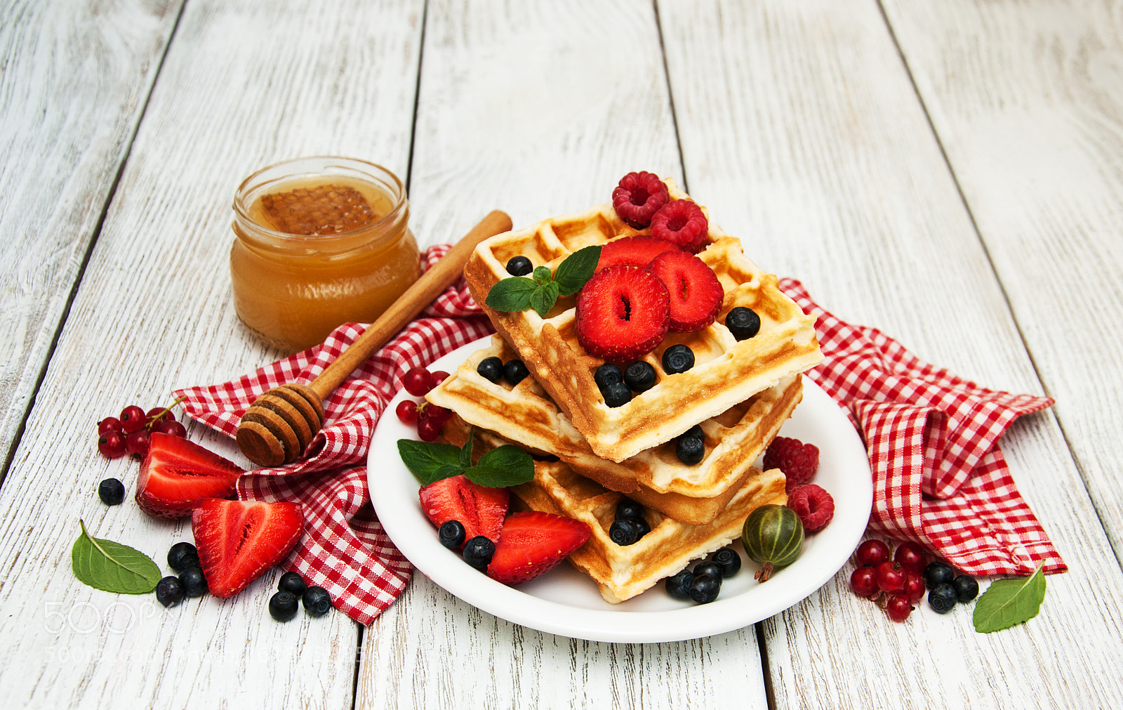 Nikon D90 sample photo. Waffles with fresh berries photography