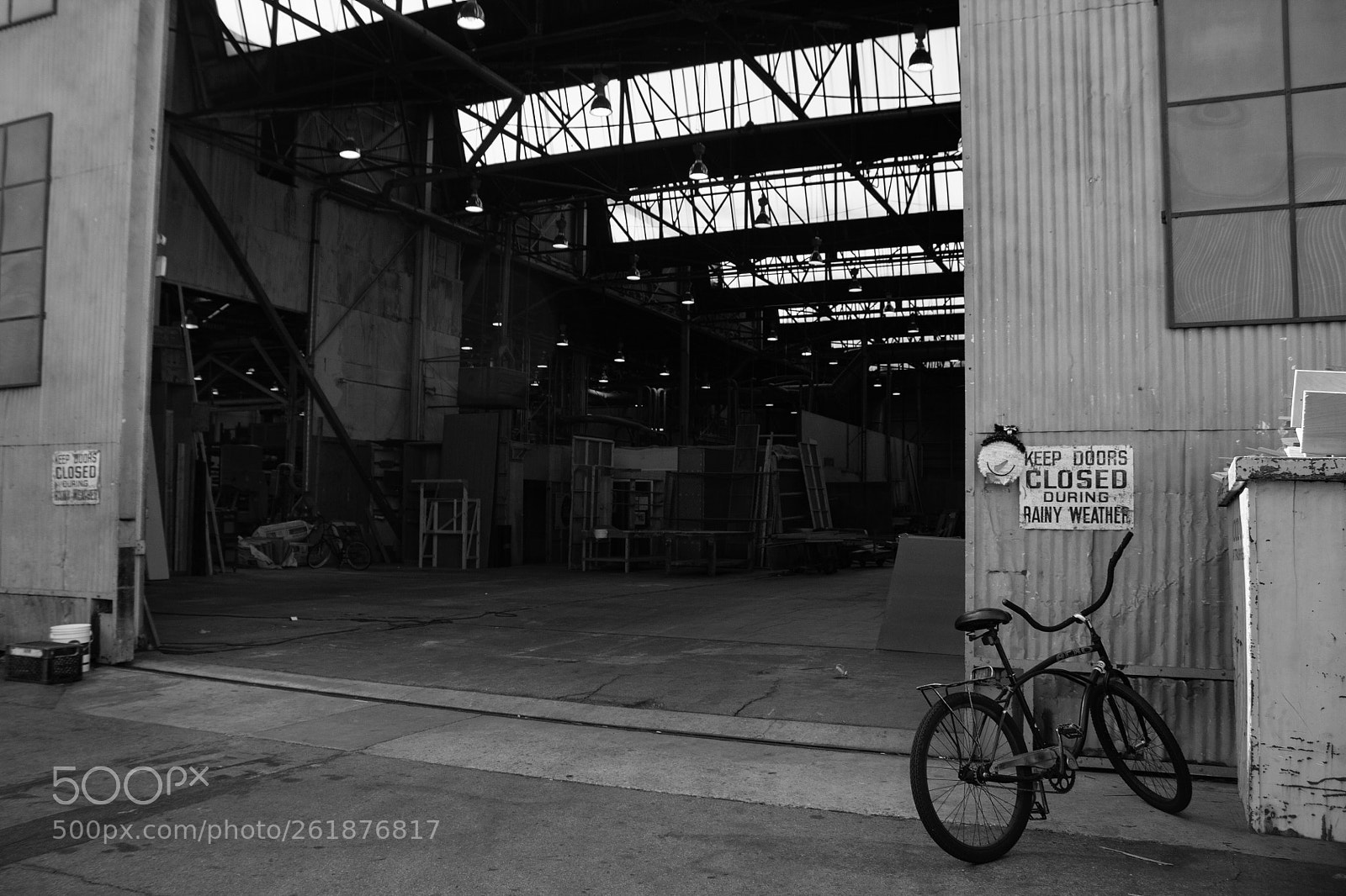 Canon EOS 1100D (EOS Rebel T3 / EOS Kiss X50) sample photo. Abandoned warehouse  photography