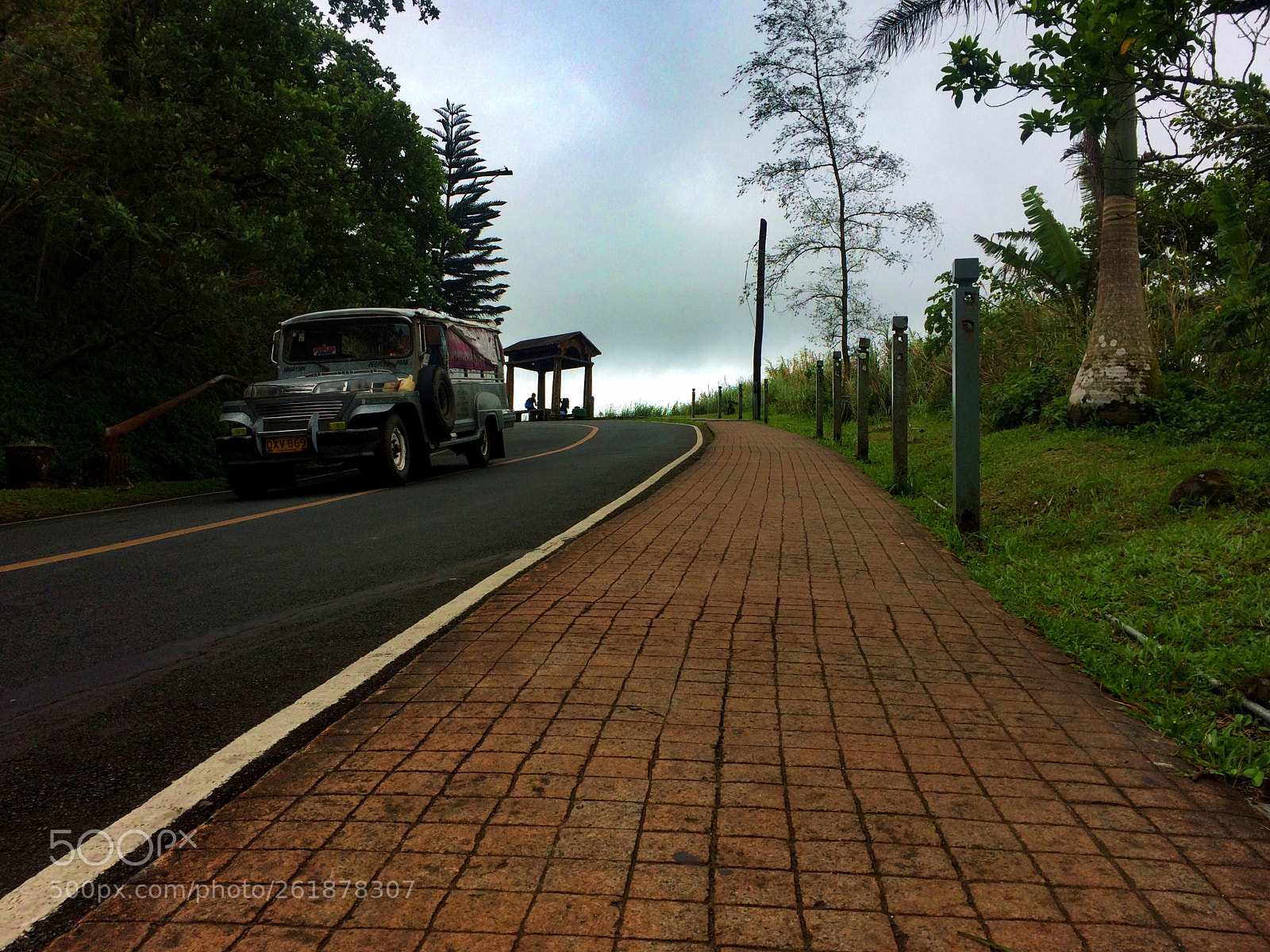 Apple iPhone 5s sample photo. Uphill photography