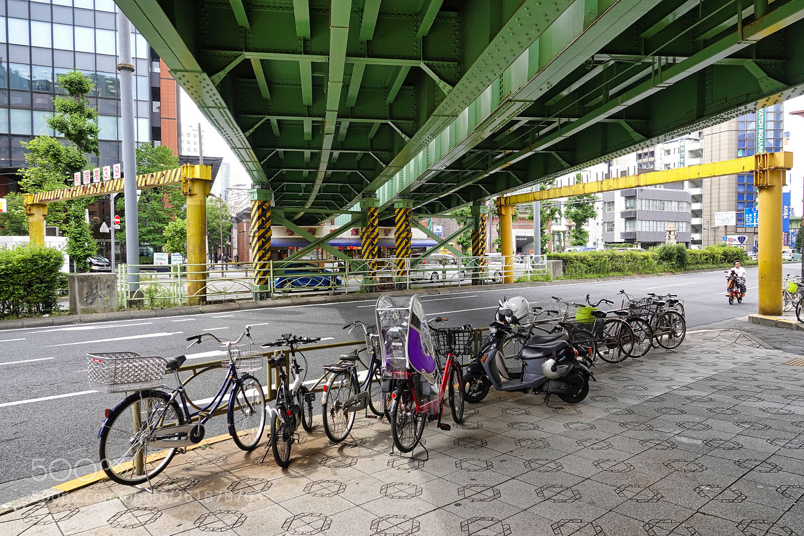 Sony Cyber-shot DSC-RX10 IV sample photo. Bicycles in akihabara photography