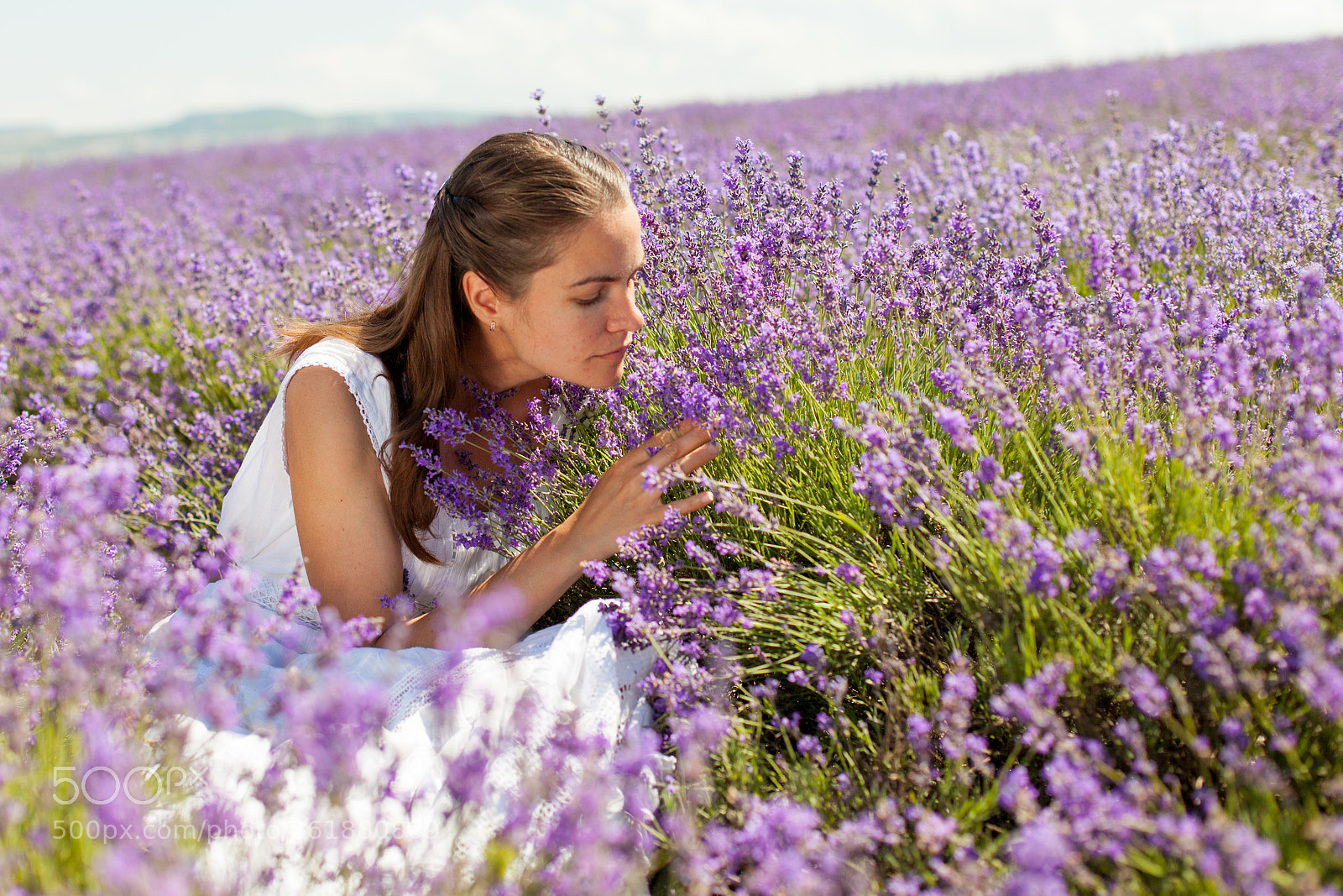 Canon EOS 5D Mark II sample photo. The girl in lavender photography