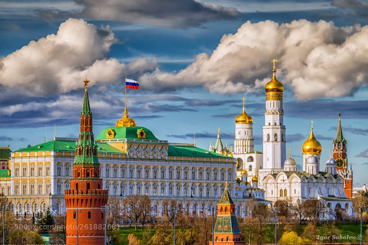 Sony a7R sample photo. Clouds over the moscow photography