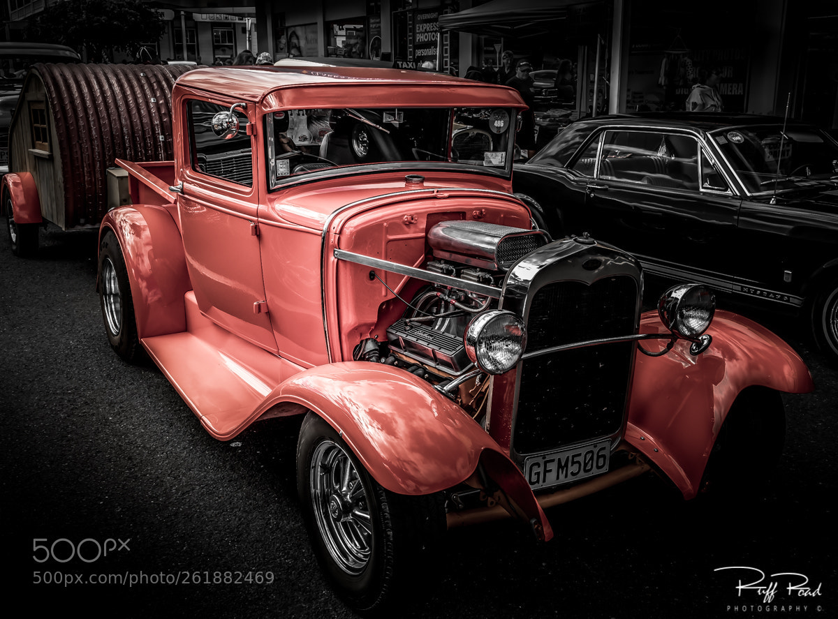 Canon EOS 80D sample photo. 1930 model a ford truck. photography