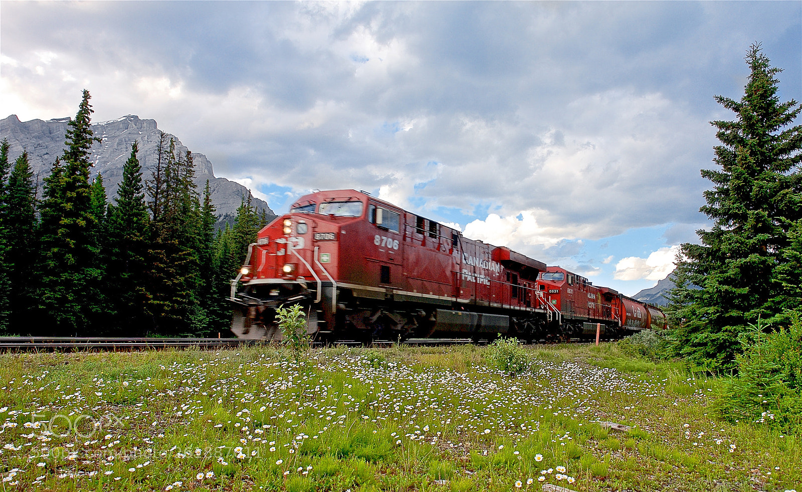 Sony DSC-R1 sample photo. Canadian pacific photography