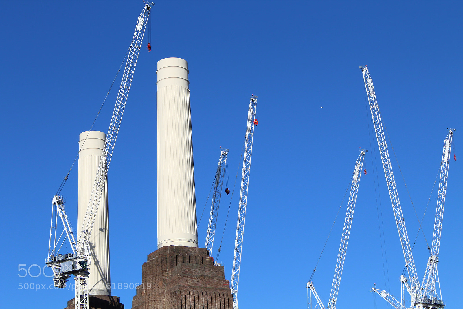 Canon EOS 1300D (EOS Rebel T6 / EOS Kiss X80) sample photo. Battersea power station photography