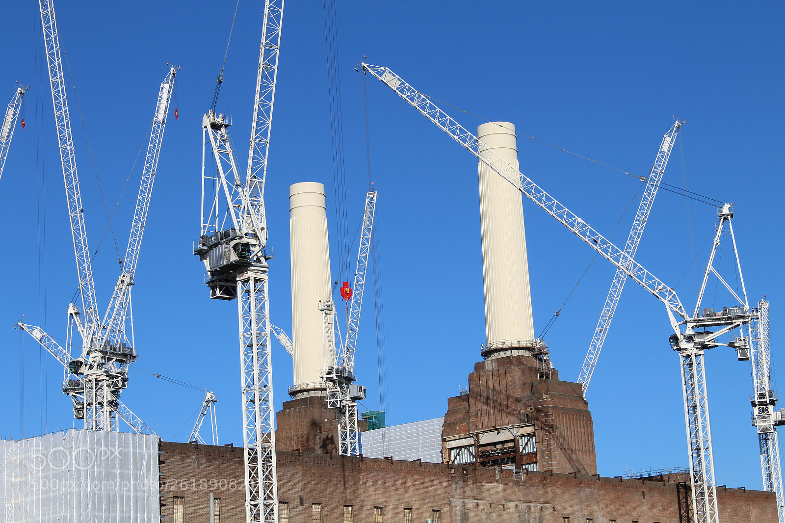 Canon EOS 1300D (EOS Rebel T6 / EOS Kiss X80) sample photo. Battersea power station photography