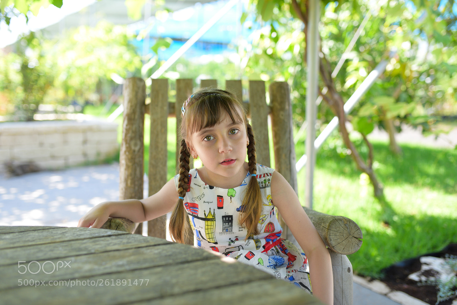 Sigma 35mm F1.4 DG HSM Art sample photo. Avigal in the park photography
