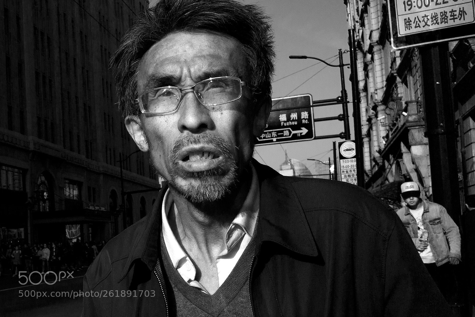 Leica M9 sample photo. Street portrait photography